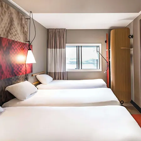 Ibis Centre 3*