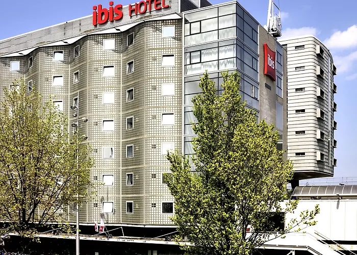 Ibis Centre 3*