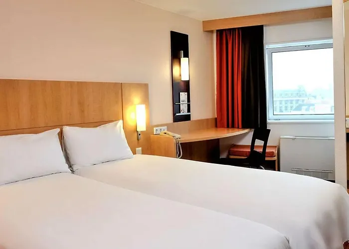 Ibis Centre 3*