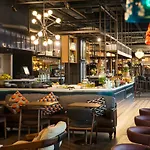 Ibis Centre 3*