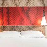 Отель Ibis Centre 3*