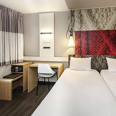 Ibis Centre Hotel 3*