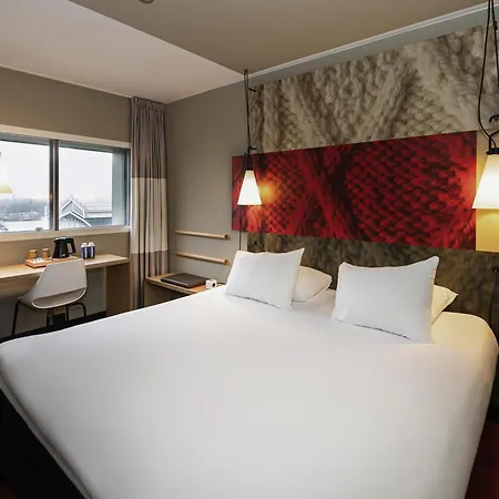 Ibis Centre 3*
