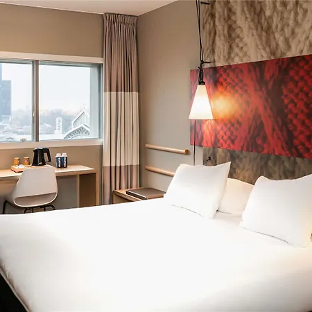 Ξενοδοχείο Ibis Centre 3*