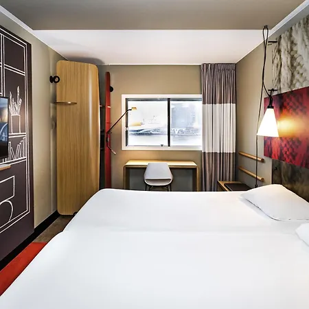 Ξενοδοχείο Ibis Centre 3*