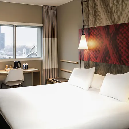Hotel Ibis Centre 3*
