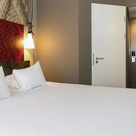 Hotel Ibis Centre 3*