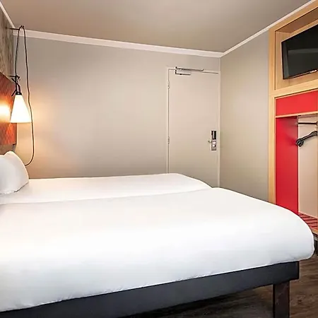 Ibis Centre