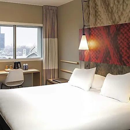 Отель Ibis Centre 3*
