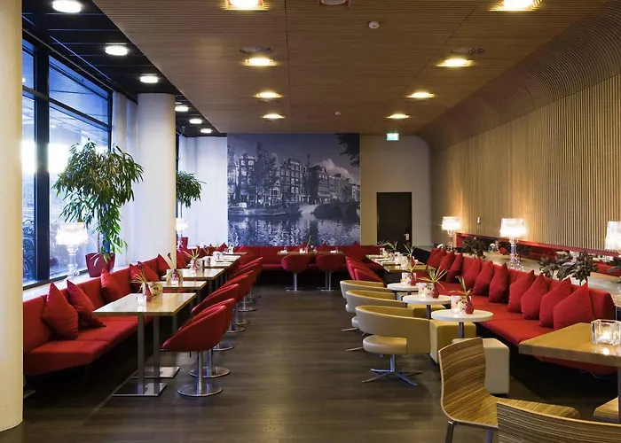 Ibis Centre Hotel 3*