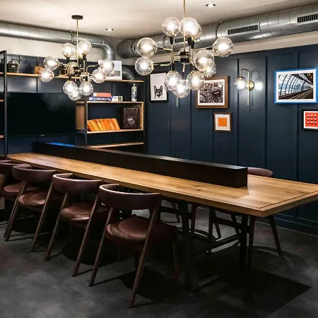 Ibis Centre Szálloda Amszterdam